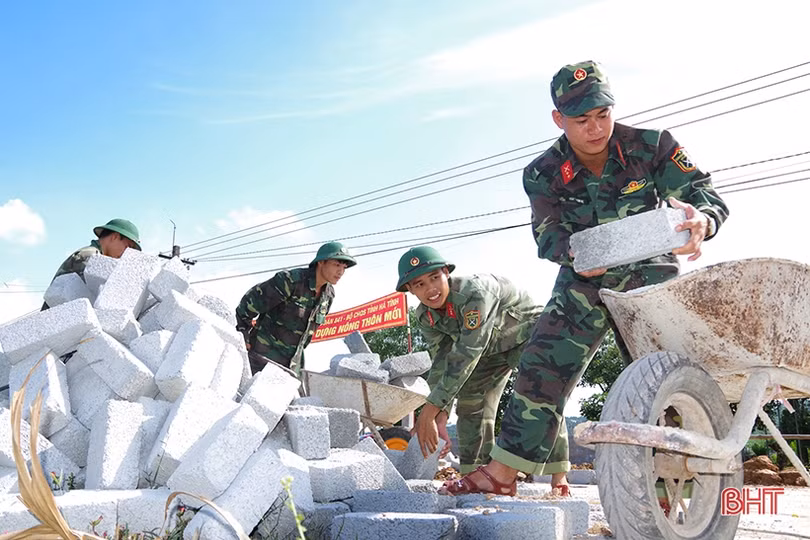 Nâng cao chất lượng, hiệu quả công tác Đoàn và phong trào thanh niên trong LLVT Quân khu 4