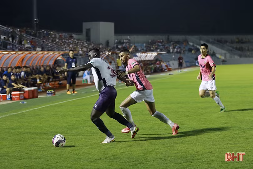 “Lá chắn thép” Janclesio trở lại, Hồng Lĩnh Hà Tĩnh tự tin làm khách trên sân Thanh Hóa