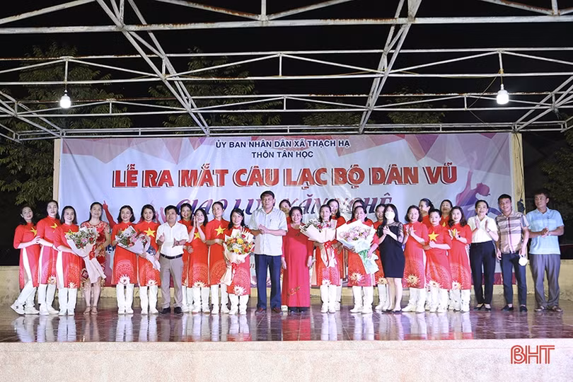 Ra mắt CLB dân vũ, làm phong phú thêm đời sống văn hóa ở xã ven đô TP Hà Tĩnh