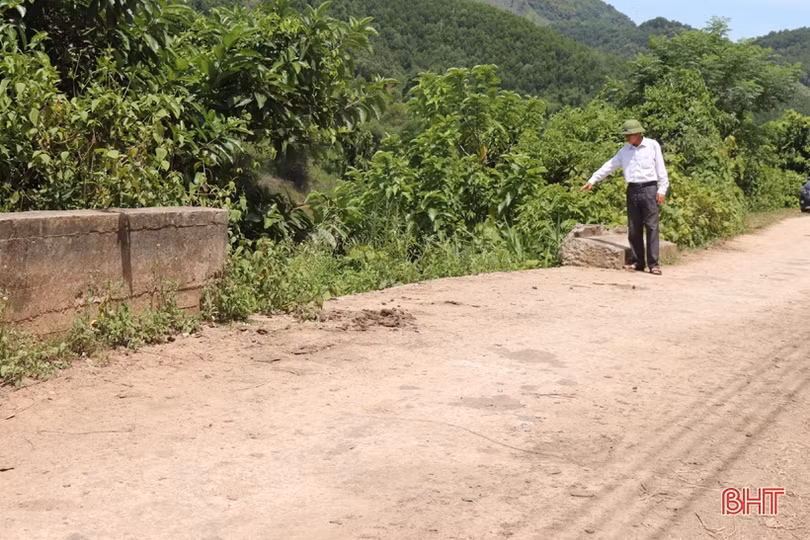 Nhiều điểm sạt lở ở Vũ Quang tiềm ẩn nguy cơ mất an toàn mùa mưa bão