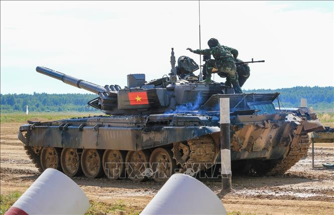 Đội tuyển xe tăng Việt Nam ra quân thi đấu tại Army Games 2022