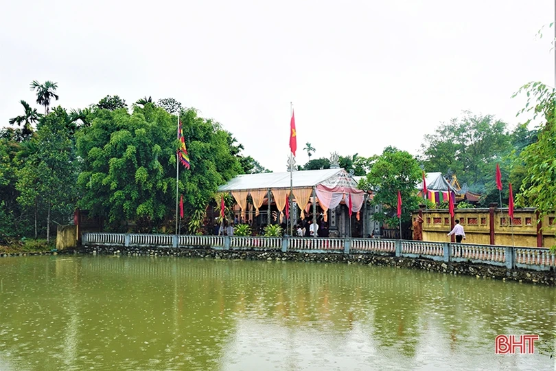 Nhà thờ họ Trần Văn - Nam Trạch đón nhận bằng Di tích lịch sử văn hóa cấp tỉnh