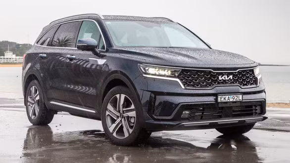 Kia Sorento sắp có phiên bản mới, thay dàn đèn đáng được chờ đợi