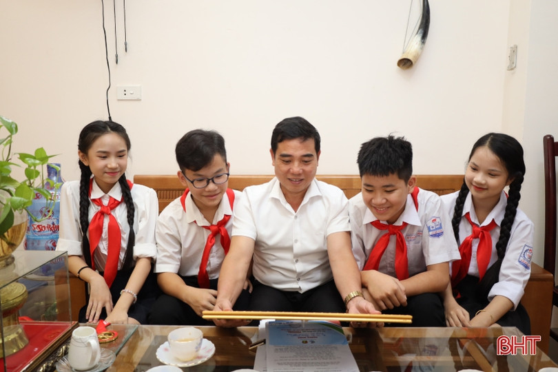 Gặp gỡ các bạn thiếu nhi Hà Tĩnh đạt giải tại Festival Nhà thiếu nhi toàn quốc ảnh 1 Gặp gỡ các bạn thiếu nhi Hà Tĩnh đạt giải tại Festival Nhà thiếu nhi toàn quốc