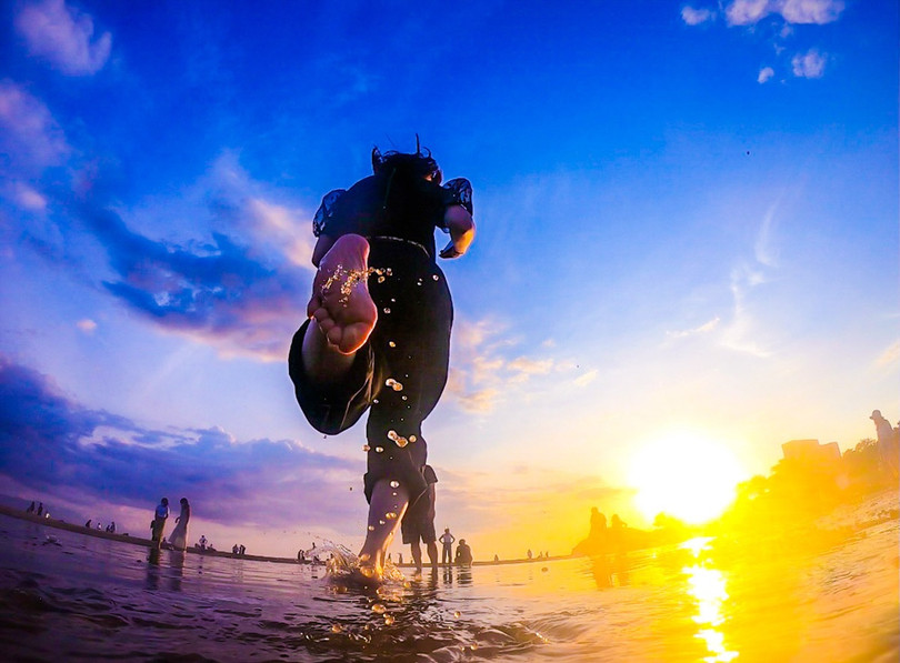 Bãi biển như tấm gương soi trời ở Nhật Bản
