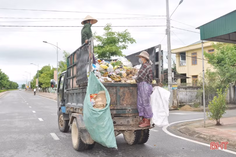 Xử phạt không phân loại rác: Kỳ vọng giảm tải cho các HTX môi trường ở Hà Tĩnh