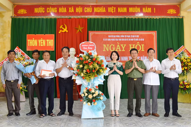 Người dân Lộc Hà, TX Hồng Lĩnh vui ngày hội đại đoàn kết