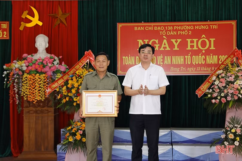 Tổ dân phố đầu tiên ở TX Kỳ Anh vui Ngày hội toàn dân bảo vệ an ninh Tổ quốc”