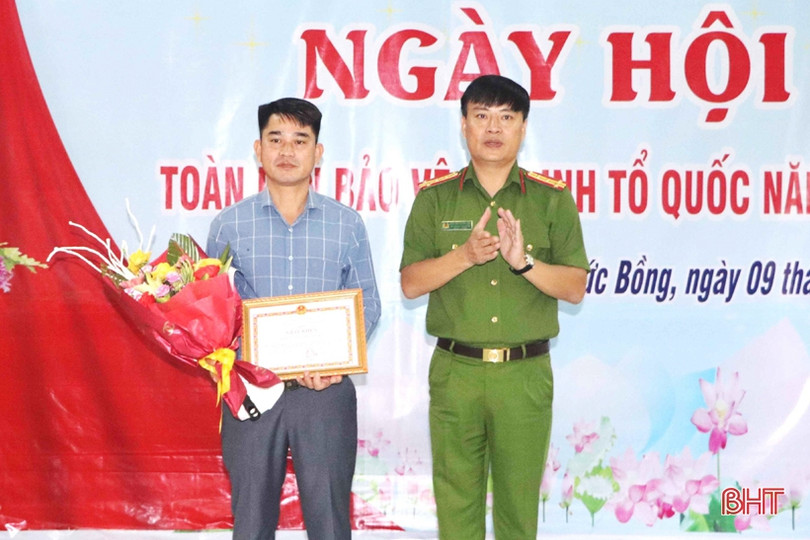 Bền chặt tình làng nghĩa xóm nhờ phong trào “Toàn dân bảo vệ an ninh Tổ quốc" ảnh 5 Bền chặt tình làng nghĩa xóm nhờ phong trào “Toàn dân bảo vệ an ninh Tổ quốc