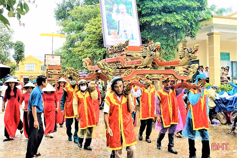 Nhà thờ họ Trần Văn - Nam Trạch đón nhận bằng Di tích lịch sử văn hóa cấp tỉnh