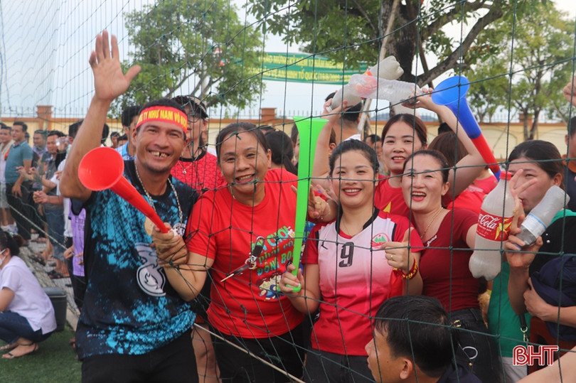 FC khối Nội chính vô địch Giải Bóng đá cán bộ, công chức, viên chức, LLVT và doanh nghiệp TX Hồng Lĩnh