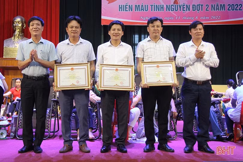 Nghi Xuân tiếp nhận 187 đơn vị máu tình nguyện