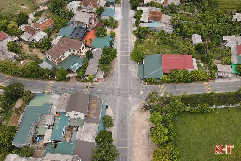 Nhiều biện pháp hạn chế tai nạn giao thông tại nút giao quốc lộ 8C ở Cẩm Xuyên