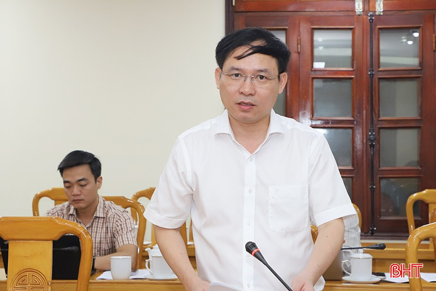 Phó Giám đốc Sở Tài chính Nguyễn Đức Thắng báo cáo các nội dung liên quan. bqbht_br_8.jpg