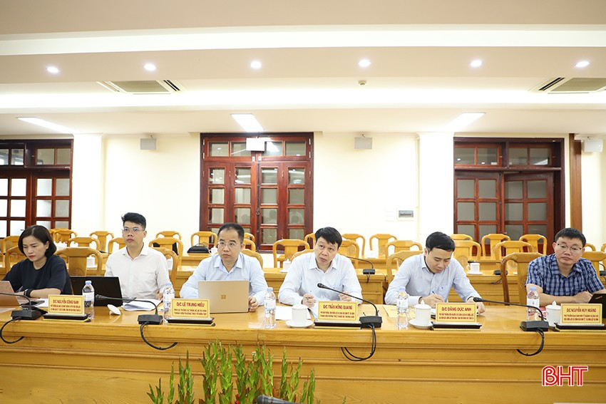 Đại biểu đoàn công tác Tổ Biên tập Tiểu ban Kinh tế - Xã hội Đại hội đại biểu toàn quốc lần thứ XIV của Đảng. bqbht_br_2.jpg