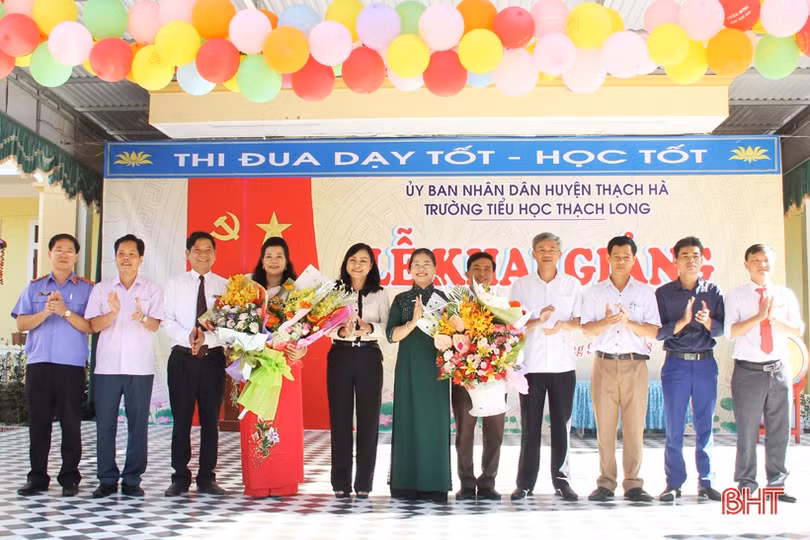 Lãnh đạo Hà Tĩnh dự lễ khai giảng năm học 2018-2019 tại các trường