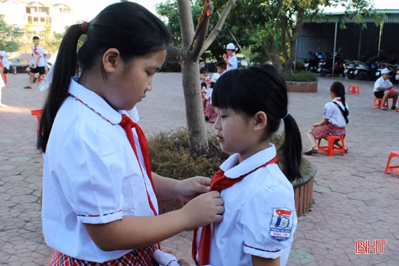 Hơn 330 nghìn giáo viên, học sinh Hà Tĩnh bước vào năm học mới