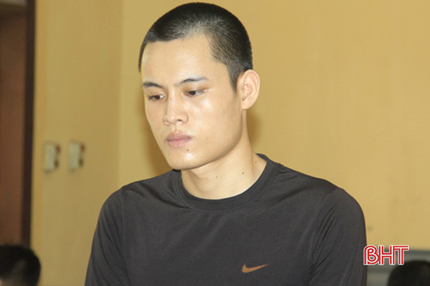 Cặp “chiến hữu” thuê 3 ô tô, cầm cố lấy tiền đánh bạc