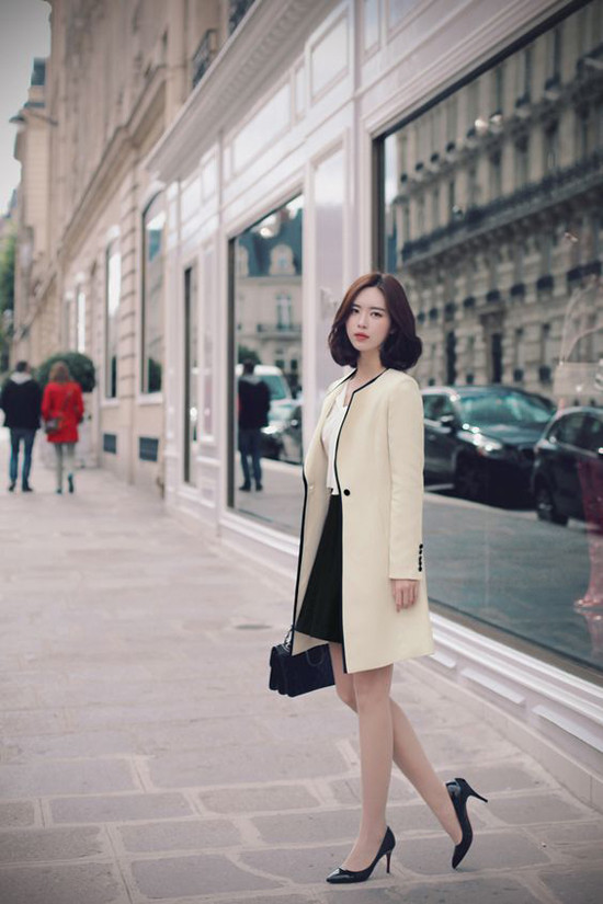 Tận dụng váy mùa hè để phối đồ mùa thu