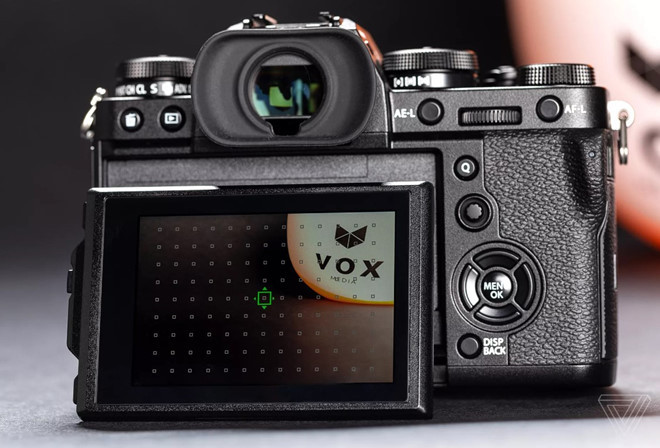 Fujifilm ra mắt X-T3 màn hình cảm ứng, giá 1.500 USD