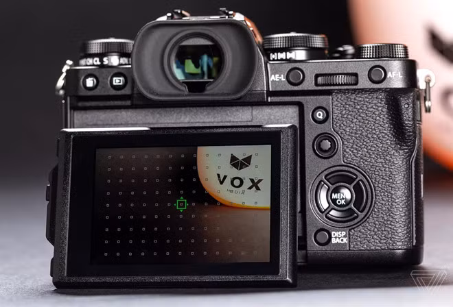 Fujifilm ra mắt X-T3 màn hình cảm ứng, giá 1.500 USD