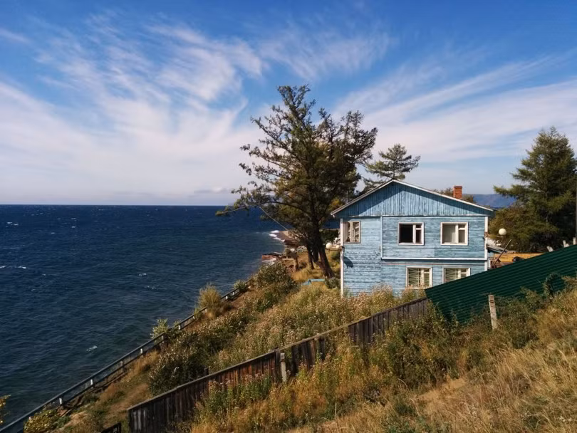 Khám phá hồ nước ngọt được mệnh danh “Con mắt xanh của Siberia”