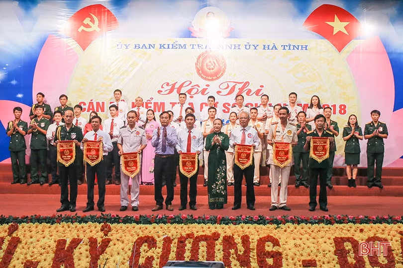 Phòng Hậu cần Bộ CHQS Hà Tĩnh nhất Hội thi Cán bộ kiểm tra cơ sở giỏi cụm 3