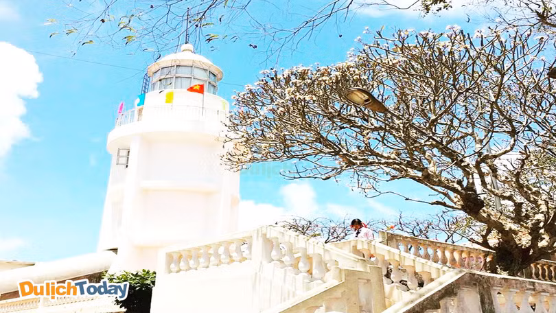 9 ngọn hải đăng đẹp nhất Việt Nam