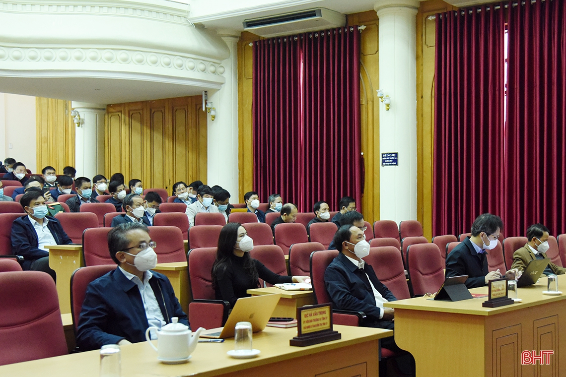 Quán triệt sâu sắc, triển khai quyết liệt công tác xây dựng, chỉnh đốn Đảng