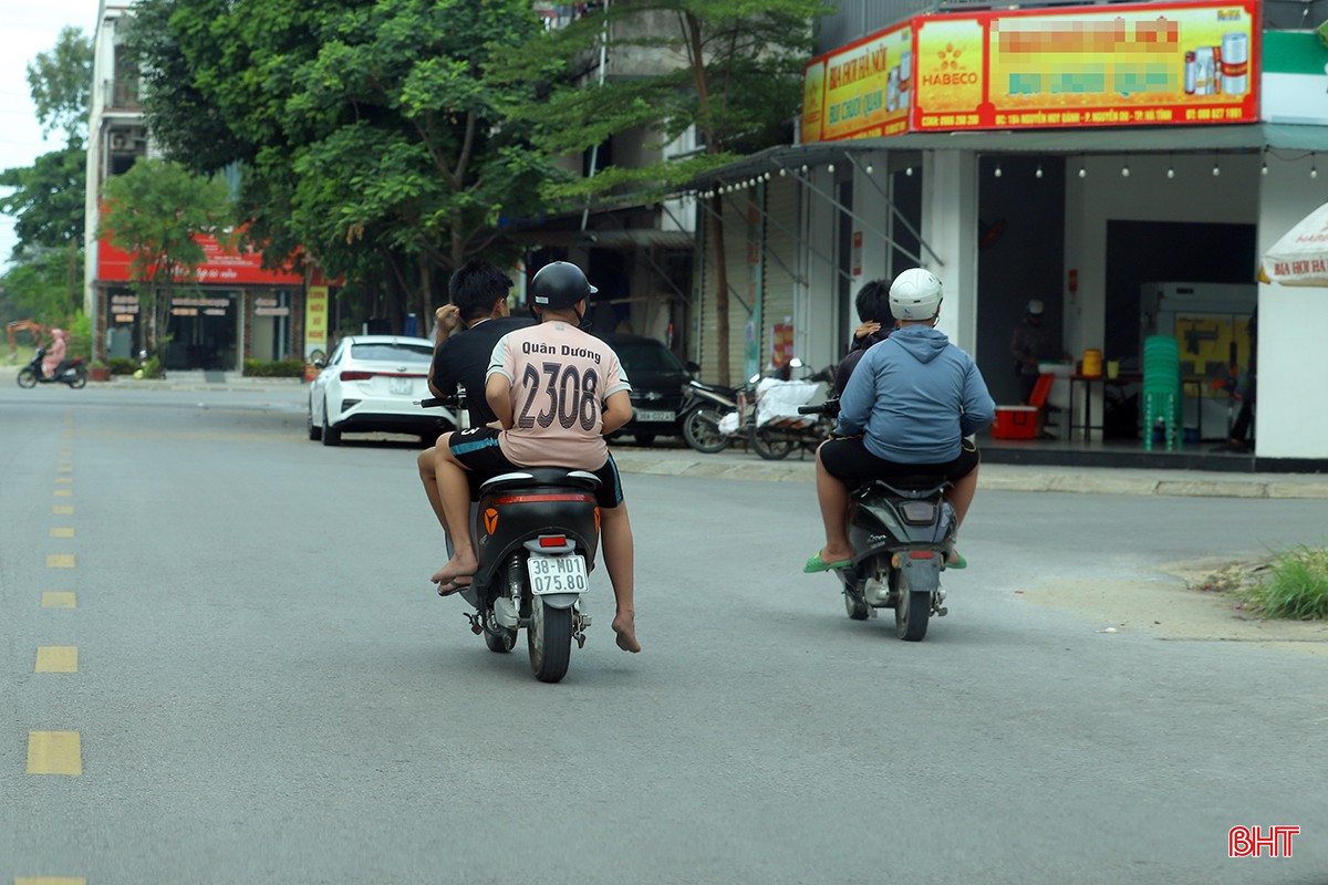 bqbht_br_hoc-sinh-vi-pham-giao-thong-1a.jpg