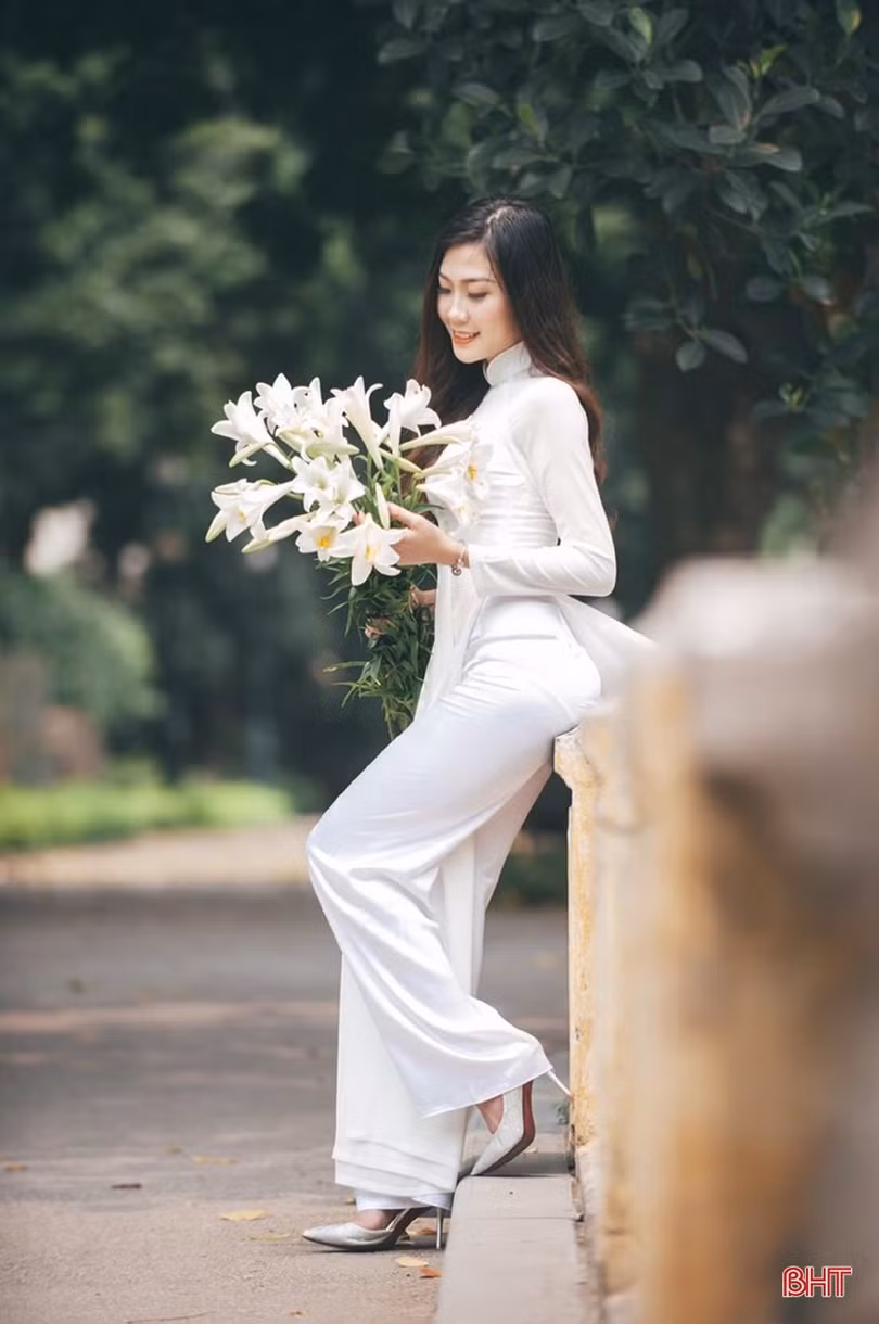 Hơn 1.000 bức ảnh phụ nữ Hà Tĩnh tham gia Cuộc thi “Duyên dáng áo dài qua ảnh”