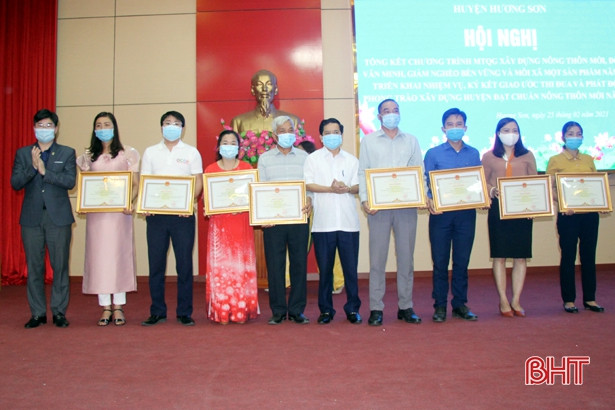 Hương Sơn quyết tâm đạt chuẩn huyện nông thôn mới trong năm 2021