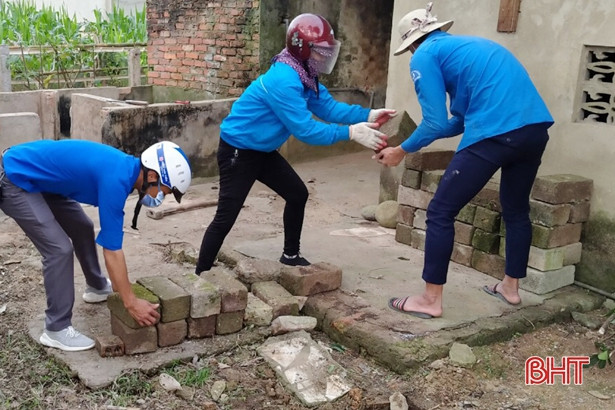 Tuổi trẻ Vũ Quang sôi nổi với nhiều phần việc trong Tháng Thanh niên