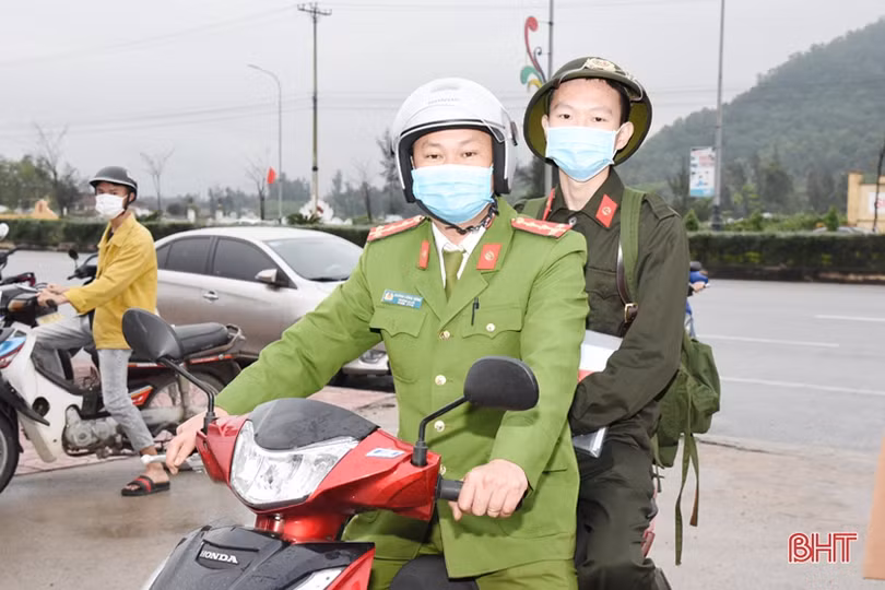 Lễ giao quân ở Hà Tĩnh hoàn thành nhanh gọn, chú trọng phòng dịch