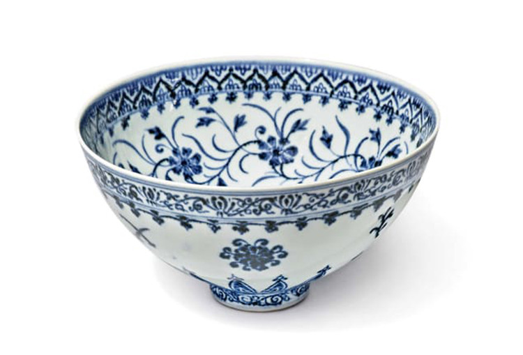 Bát sứ mua 35 USD nay có giá nửa triệu USD