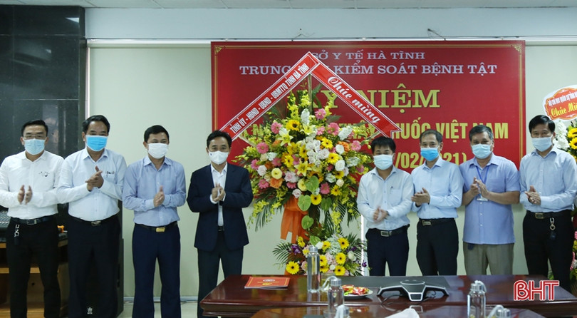 Lãnh đạo tỉnh chúc mừng ngành Y tế Hà Tĩnh nhân Ngày Thầy thuốc Việt Nam