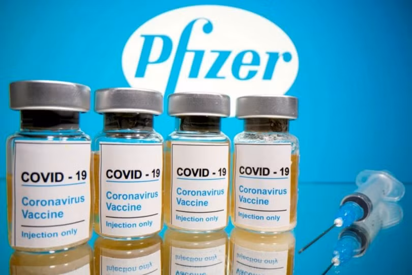Hãng Pfizer nghiên cứu tiêm mũi vaccine thứ ba để chống biến thể Covid-19