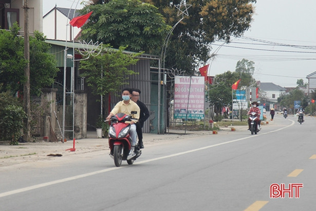 Xử phạt hơn 50 trường hợp vi phạm giao thông trên đường ven biển Hà Tĩnh