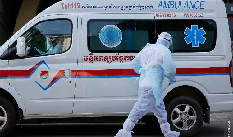 Campuchia tìm kiếm 2 người nhiễm Covid-19 bỏ trốn khỏi khu cách ly