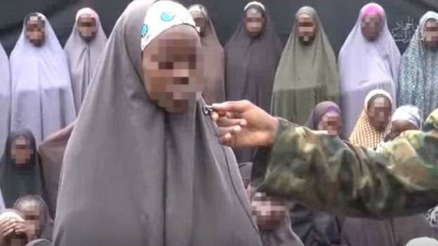 Nhóm tay súng bắt cóc hơn 300 nữ sinh ở Tây Bắc Nigeria