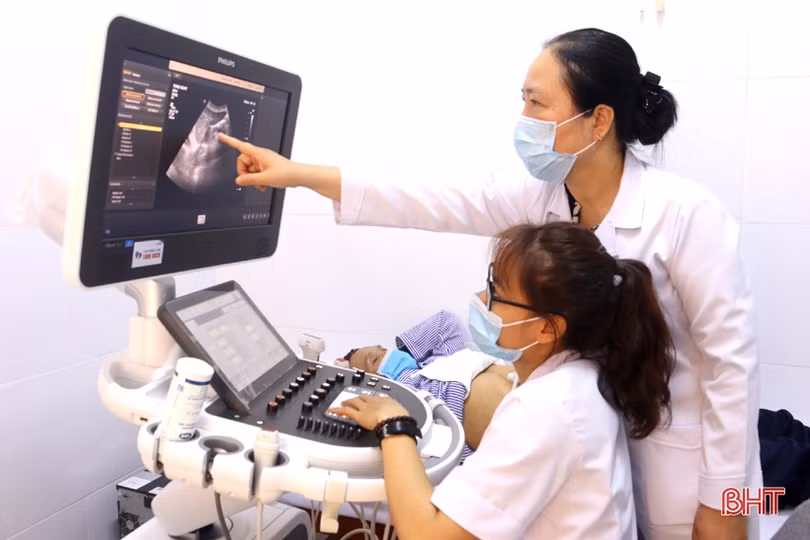 Phó Giám đốc BVĐK TP Hà Tĩnh: “Hạnh phúc lớn nhất là người bệnh khỏe hơn và đồng nghiệp đoàn kết, yêu thương nhau”