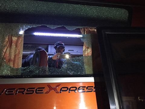 xe cho indonesia bi cdv qua khich tan cong