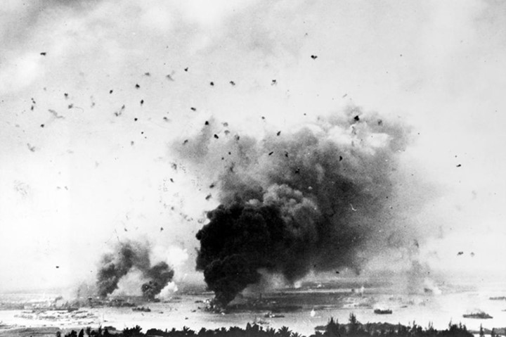 anh tu lieu ve tran chien tran chau cang kinh hoang