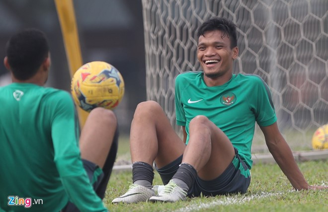 indonesia mat thu quan ngay buoi tap dau o ha noi