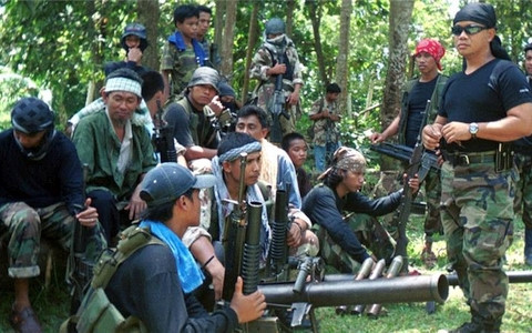 quan doi philippines dung do du doi voi phien quan abu sayyaf
