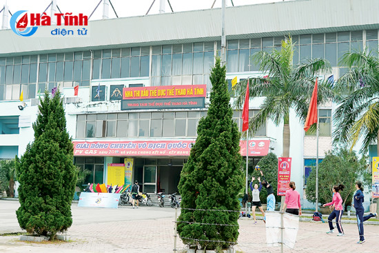 giai bong chuyen pv gas 2016 tai ha tinh nong truoc gio g