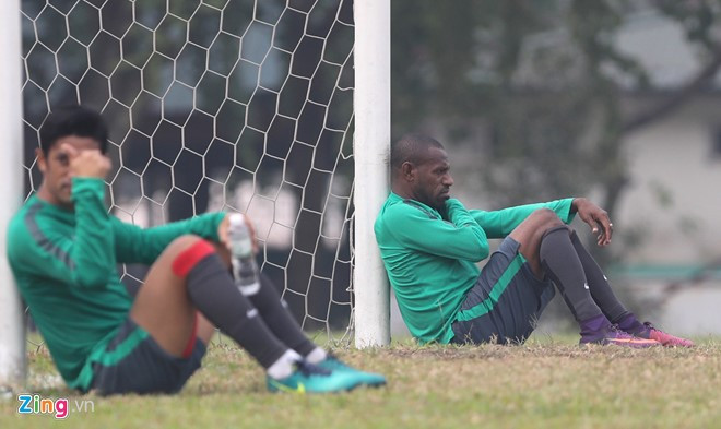 indonesia mat thu quan ngay buoi tap dau o ha noi