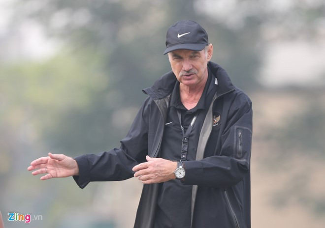 indonesia mat thu quan ngay buoi tap dau o ha noi