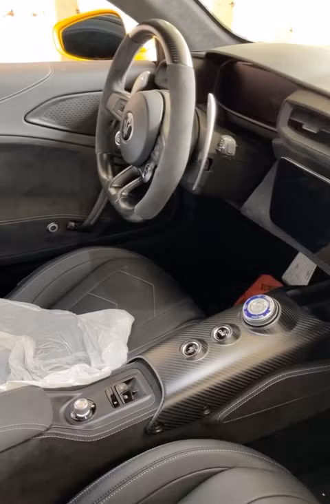 Maserati MC20 đầu tiên về Việt Nam, động cơ V6 3.0 mạnh 621 mã lực