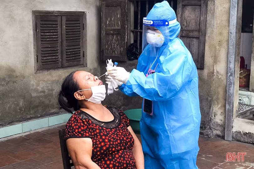 Cấp bách triển khai công tác chống dịch COVID-19 tại Đức Thọ